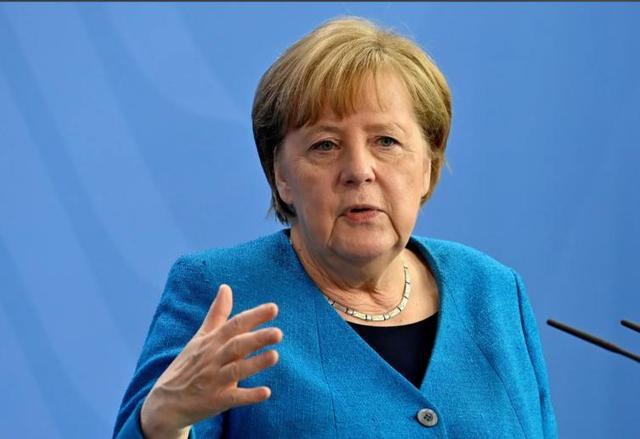 直到今天才发现默克尔的远见16年不用默茨是为帮德国躲过一劫(图2)