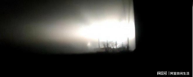 乌克兰遭核打击警告俄军发射13枚“全球禁止”导弹(图9) 乌克兰遭核打击警告俄军发射13枚“全球禁止”导弹(图9)